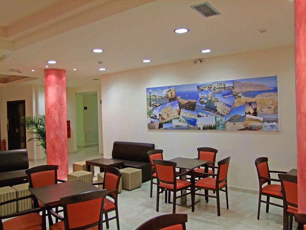 Sea Breeze Hotel 2*